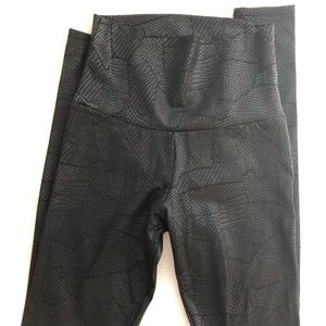 Onzie black zebra workout leggings